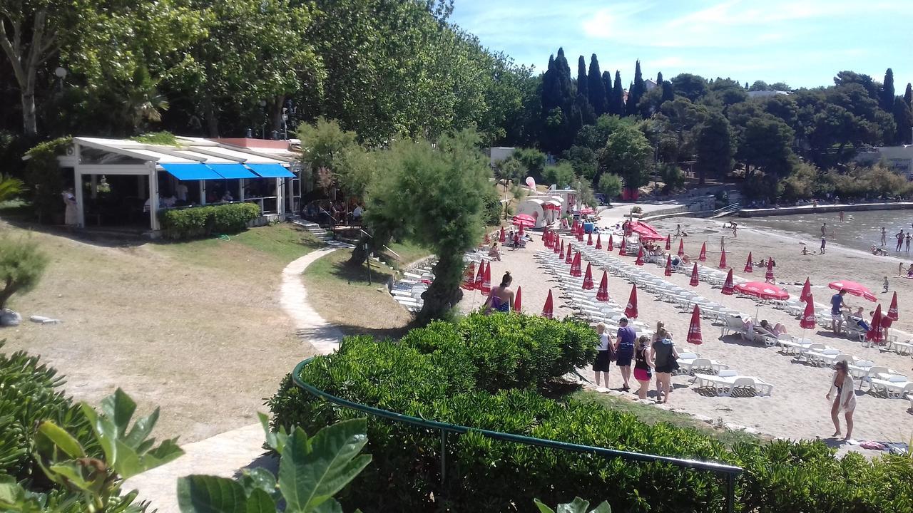 Apartments Crvena Orhideja Split Buitenkant foto