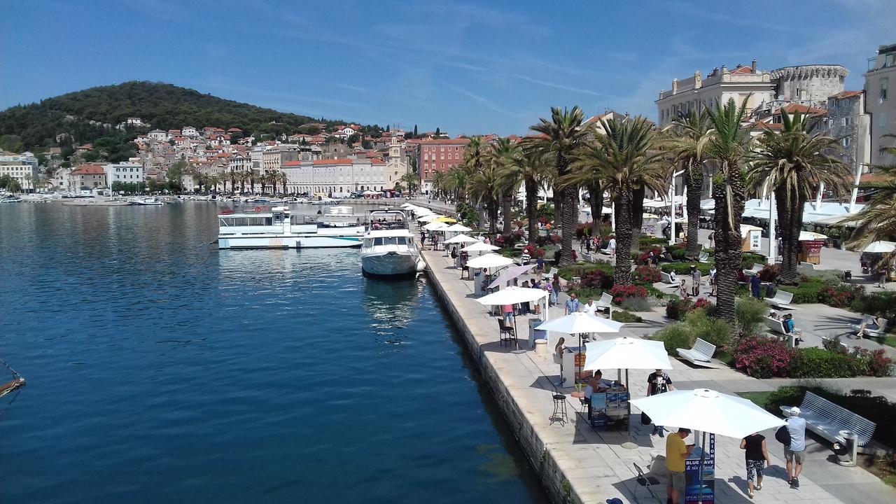 Apartments Crvena Orhideja Split Buitenkant foto